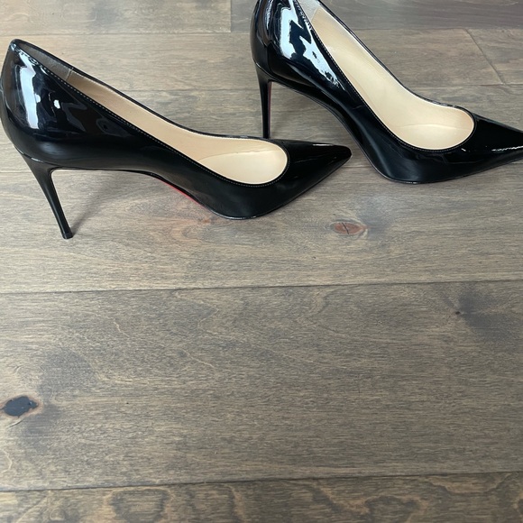 Christian Louboutin heels AUTHENTICATED - Picture 4 of 11